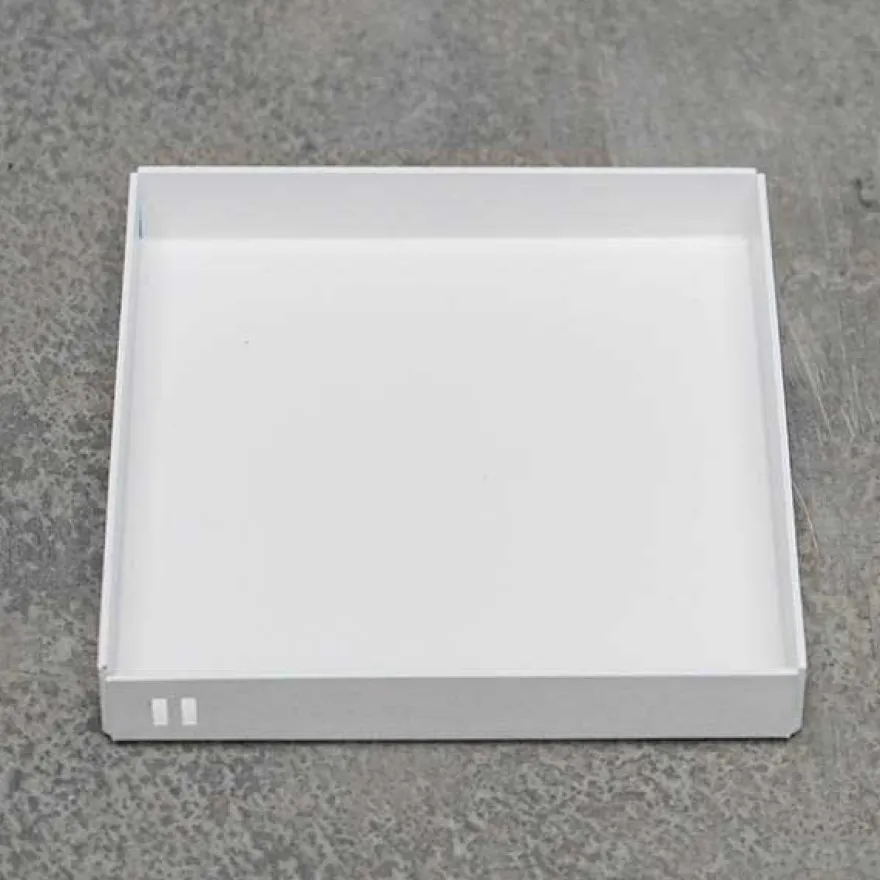 Como bakke i metal 11x11 cm. - Hvid