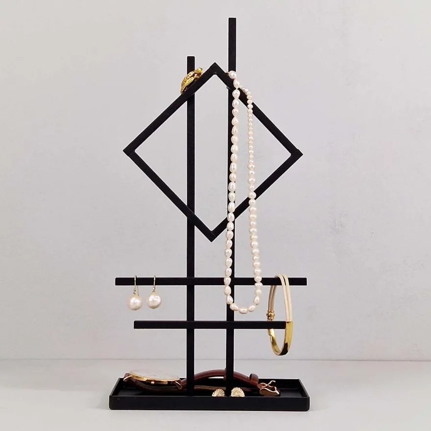 Como smykkeholder - TOTEM, Sort