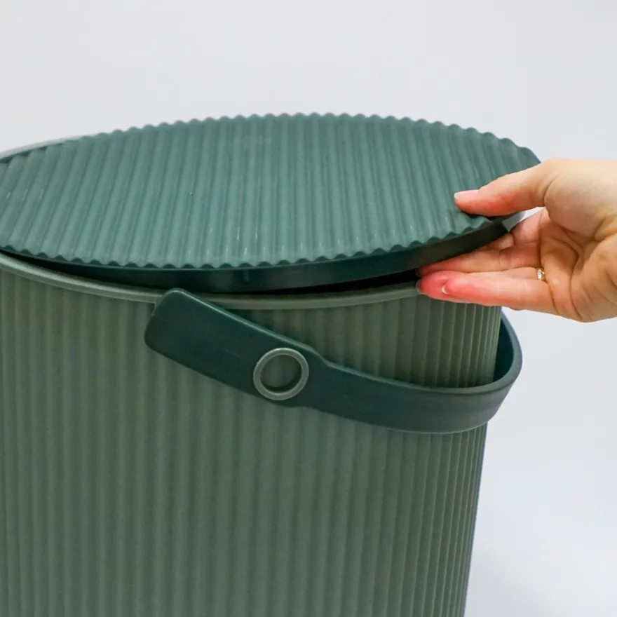 Omnioutil Plastikspand - Baked green - 8 liter