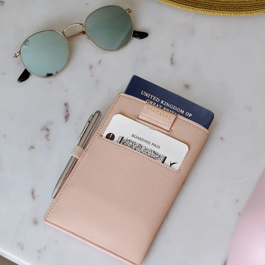 Stackers Passport Sleeve - Til Pas - Blush
