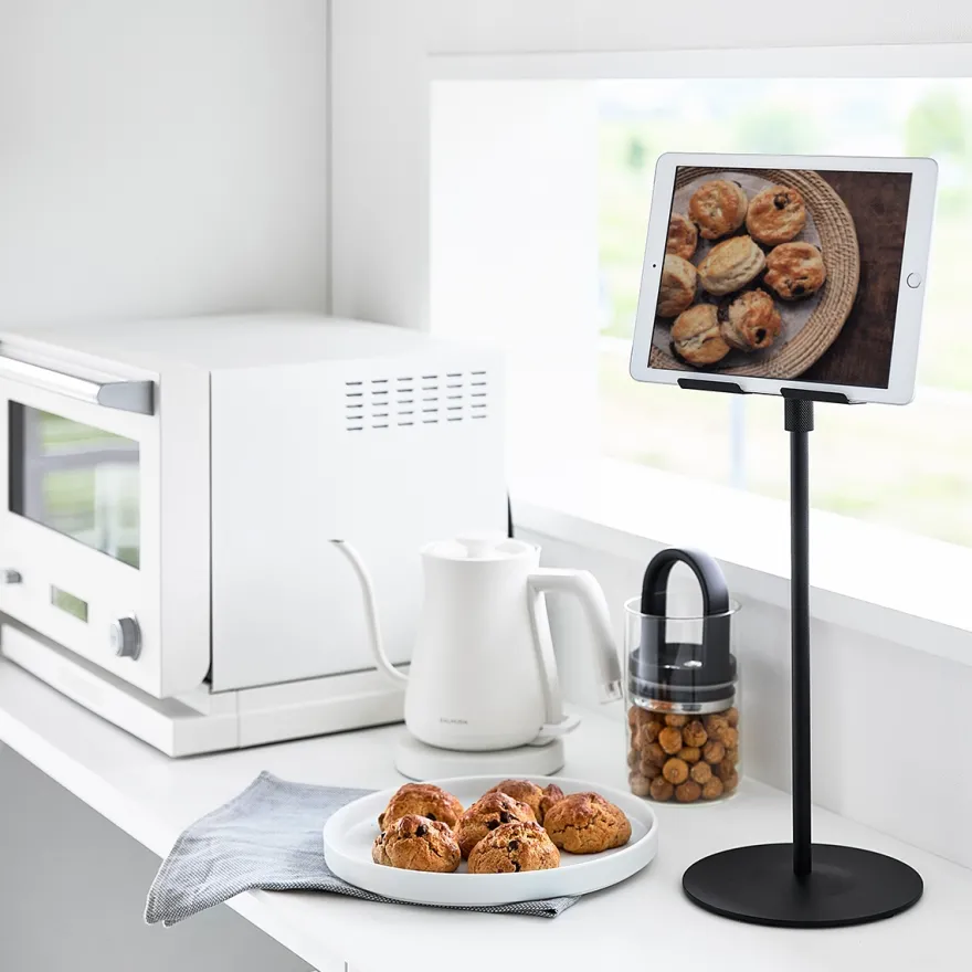 Yamazaki høj iPad/Tablet Stander - Sort