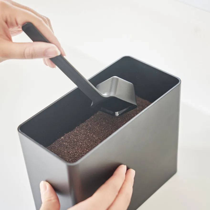 Yamazaki Lufttæt Kaffebeholder m. ske - Sort