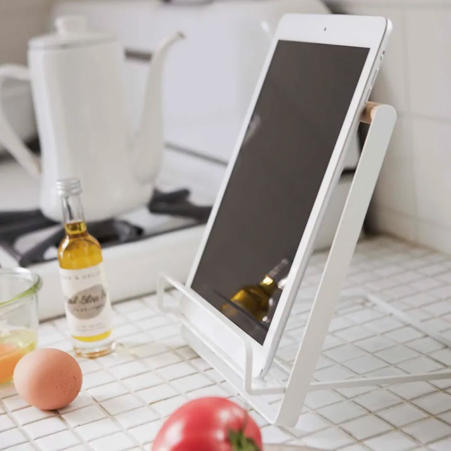 Yamazaki TOSCA holder til kogebøger og iPad