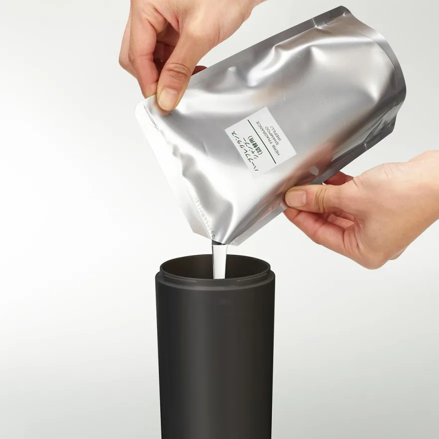 Yamazaki Tower sæbedispenser - Sort, rund
