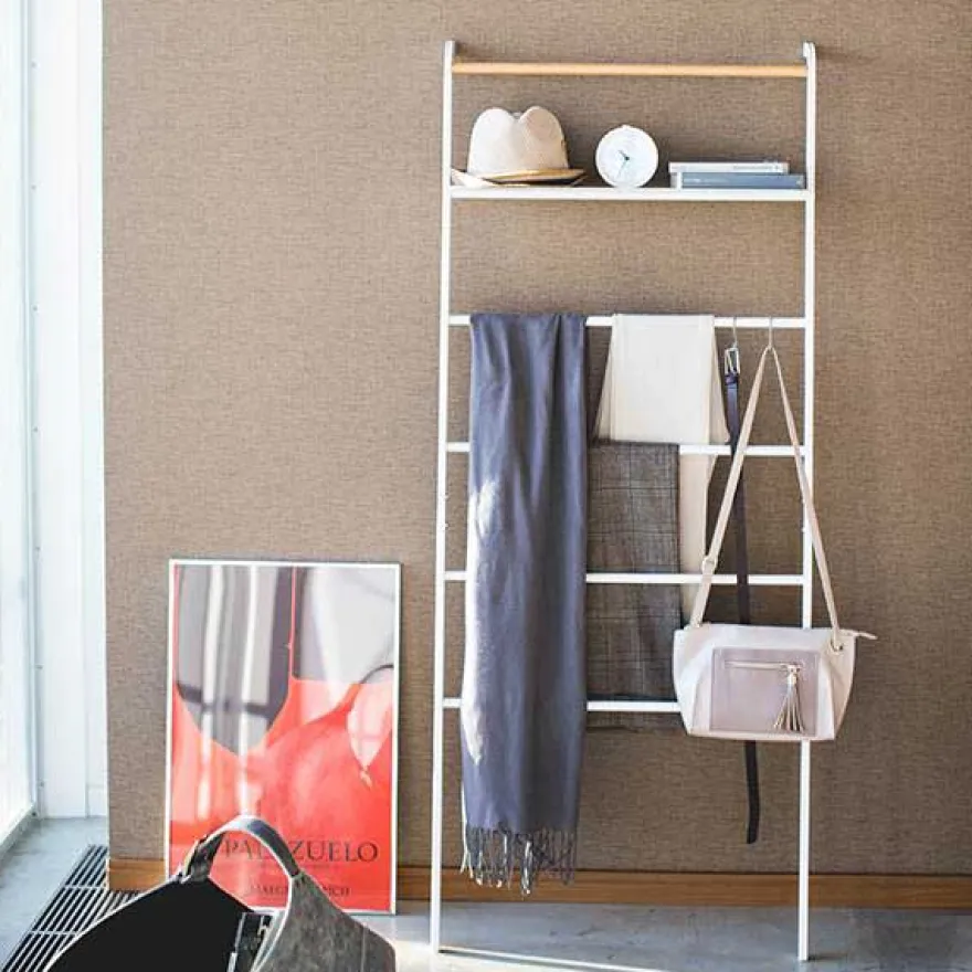Yamazaki Tower Tøjstige med Hylde - Hvid/Bambus